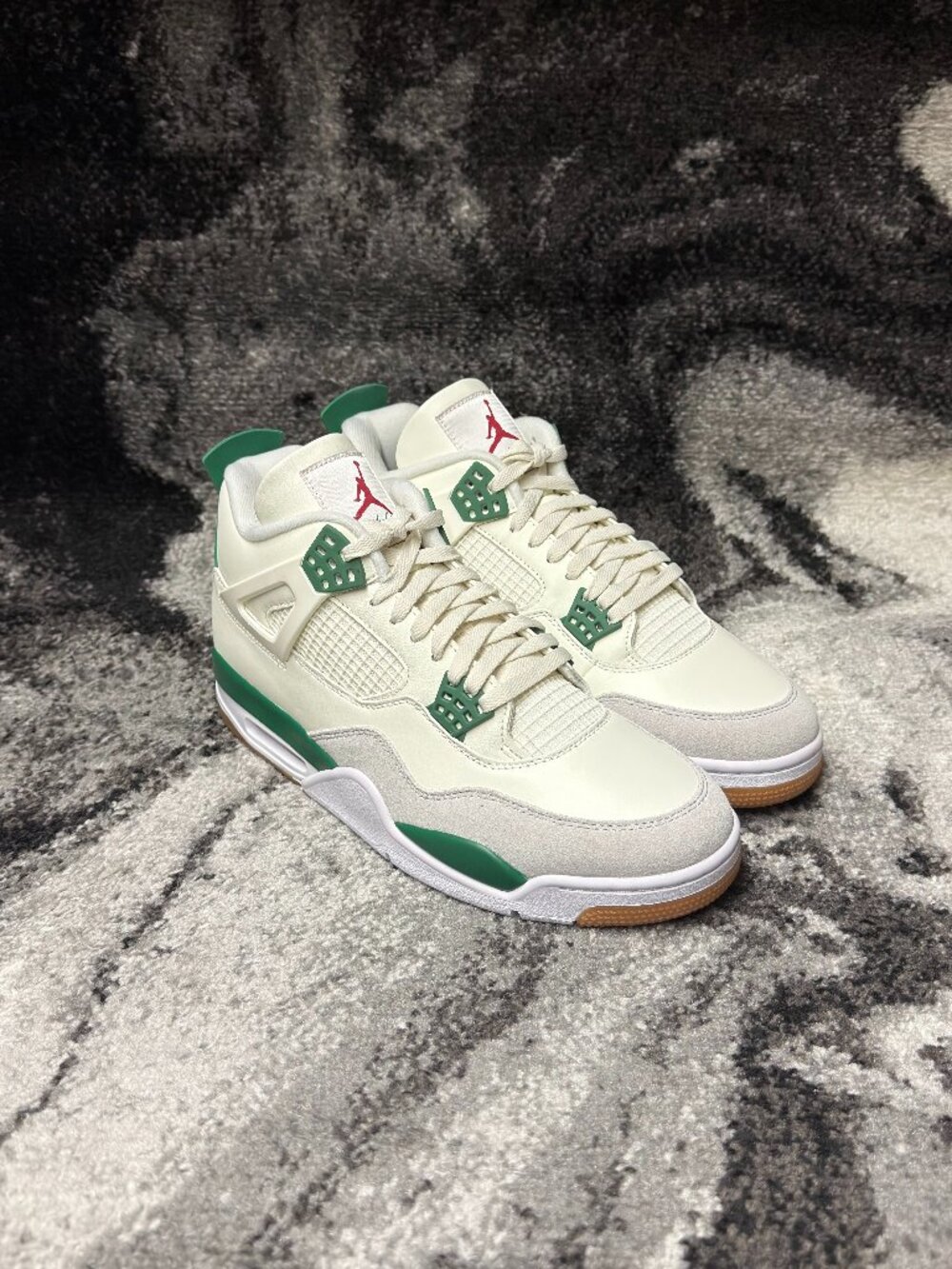 Jordan 4 Retro SB Pine Green Mens Size 12